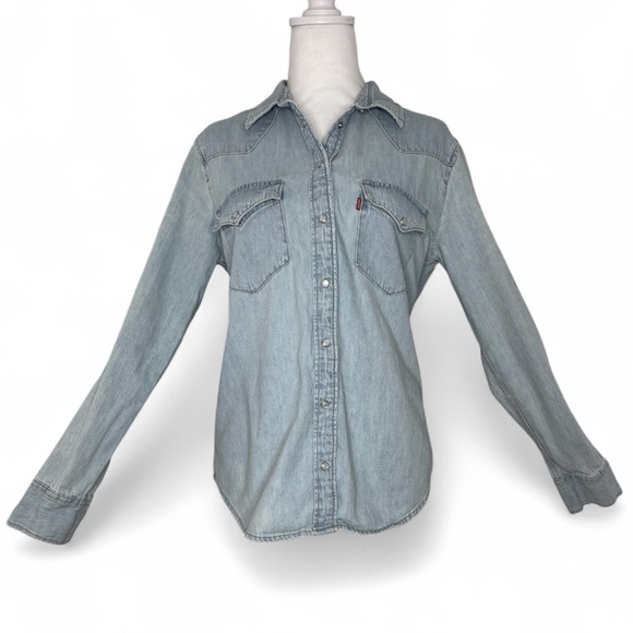 Levi's Classic Light Washed Denim Button Down Shirt Long Sleeves Western Med - Picture 1 of 16